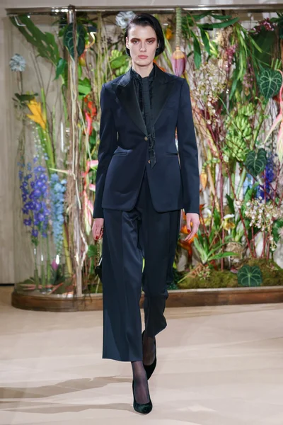Look 53